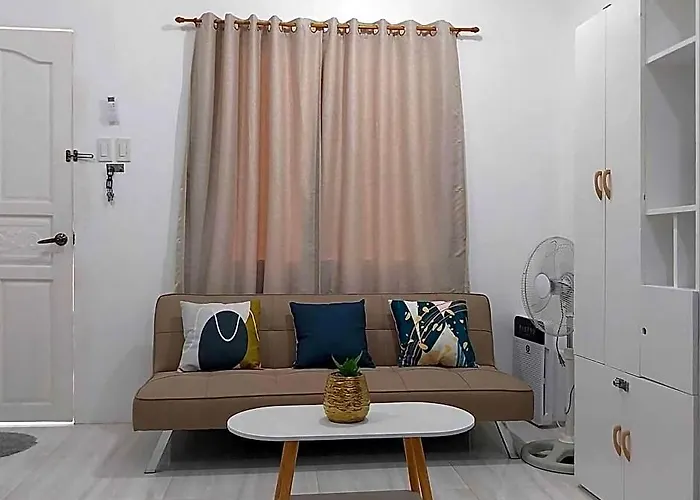 Hotel House At Olango Island 3*